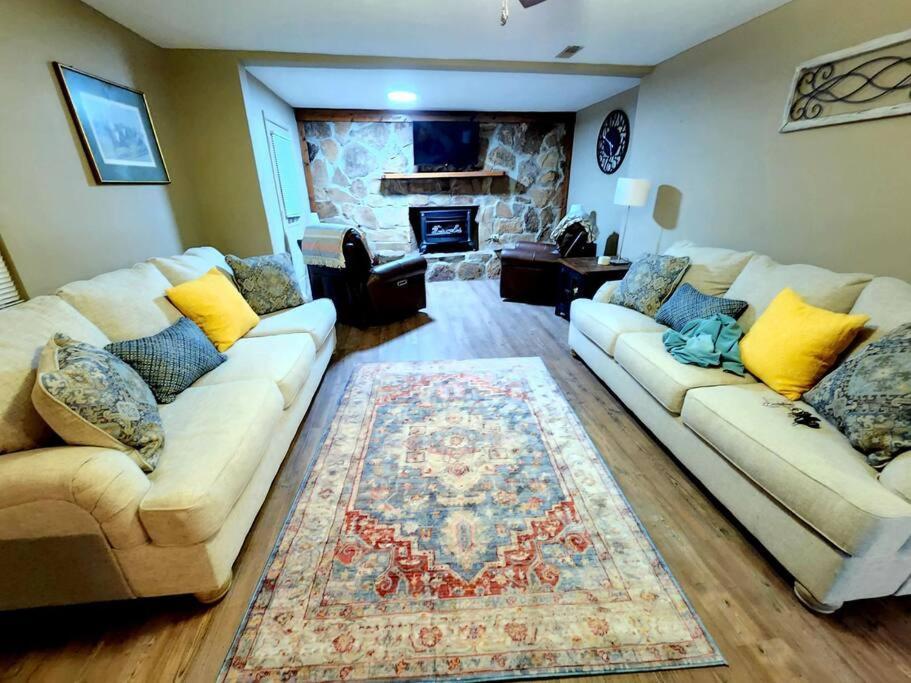 Spacious Family Farmhouse Pikeville Exteriör bild